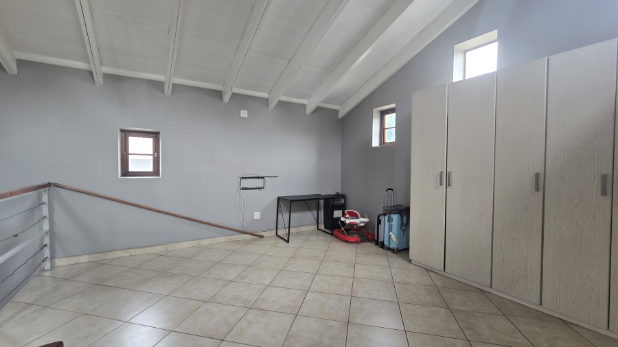 4 Bedroom Property for Sale in Waterval East North West